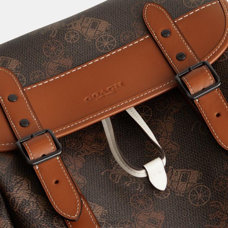 Coach Heren trekhaakrugzak met grote paard-en-koetsprint truffel/gepolijst amber 02264681