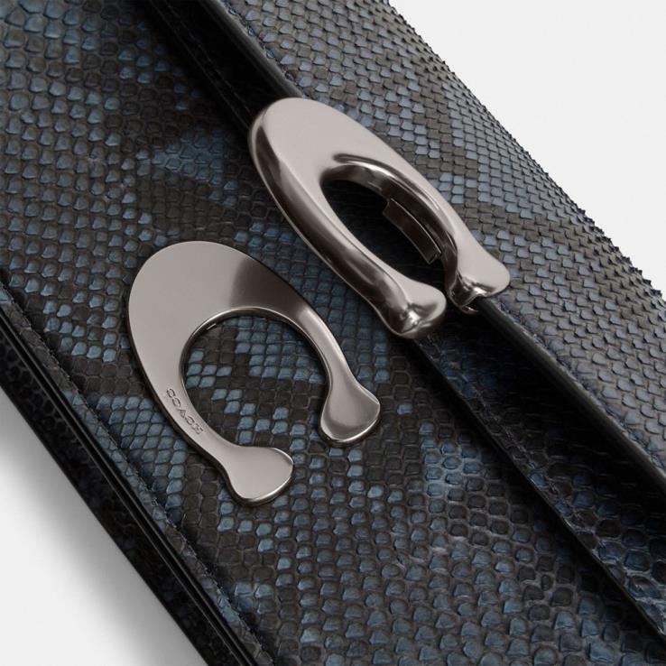 Coach vrouwen idooltas 23 in python l/denim 0226445